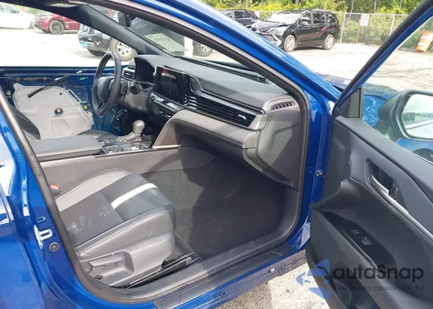 2025 Toyota Camry Se z USA, uszkodzony, nr VIN 4T1DBADK7SU016779